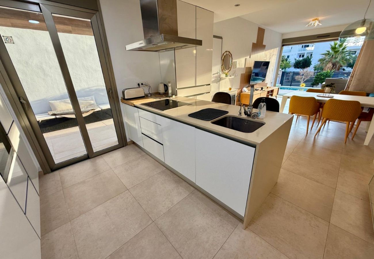 Villa in Orihuela Costa - Villa Villamartin Paradise | Langzeitmiete im Winter in Orihuela Costa