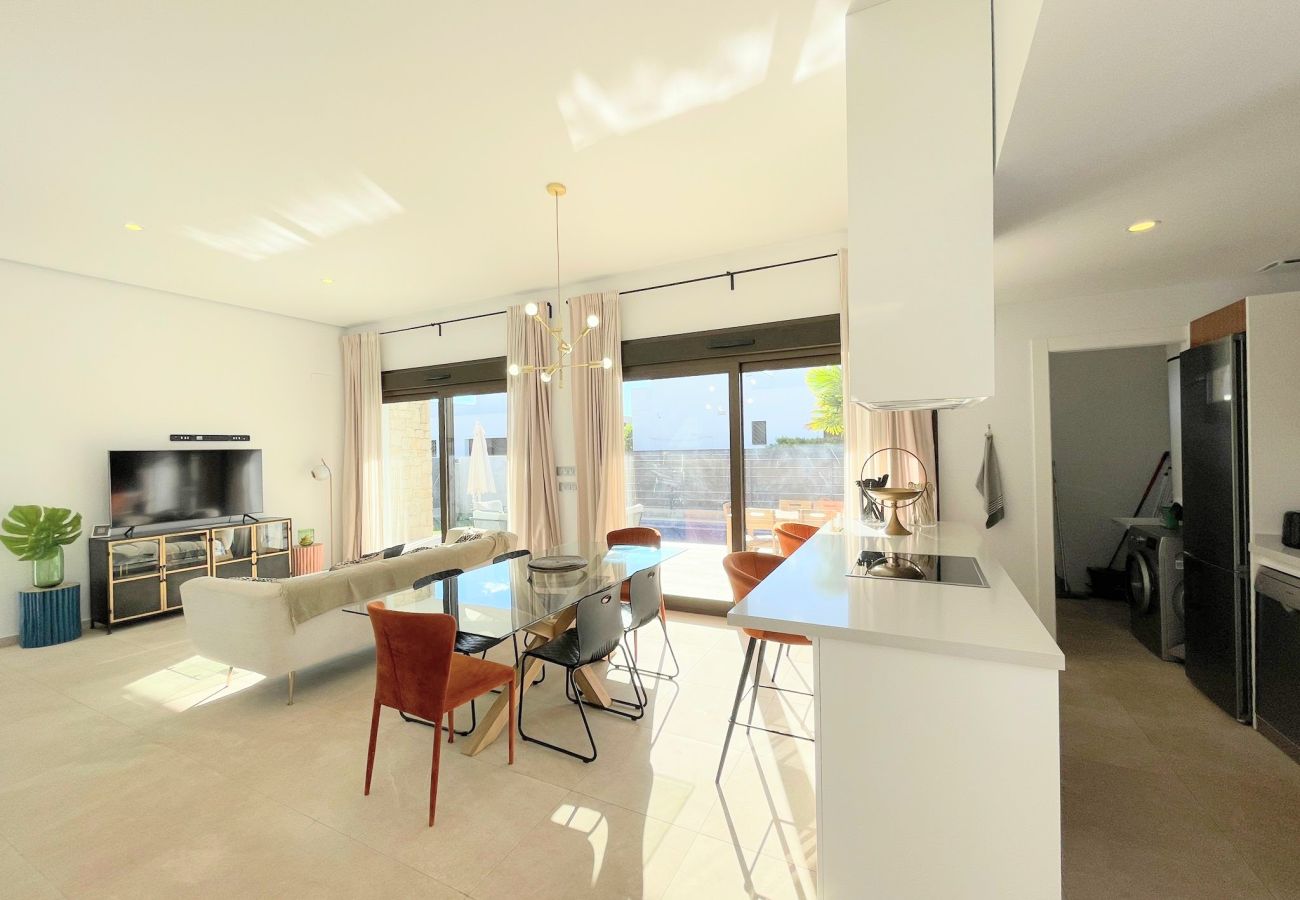 Villa in Orihuela Costa - RESERVED! Villa for Sale in Vistabella Golf