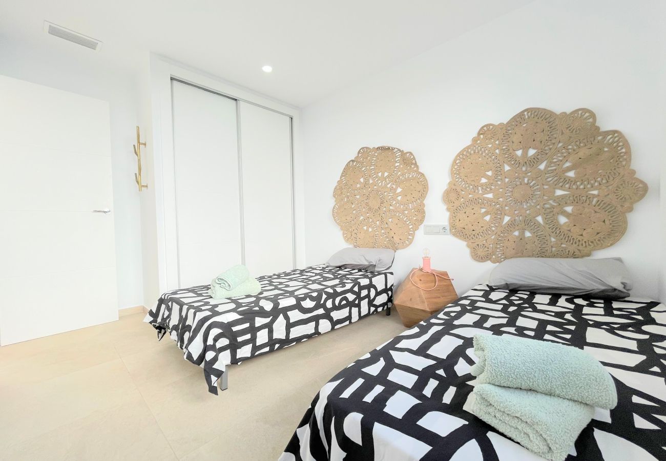 Villa in Orihuela Costa - RESERVED! Villa for Sale in Vistabella Golf