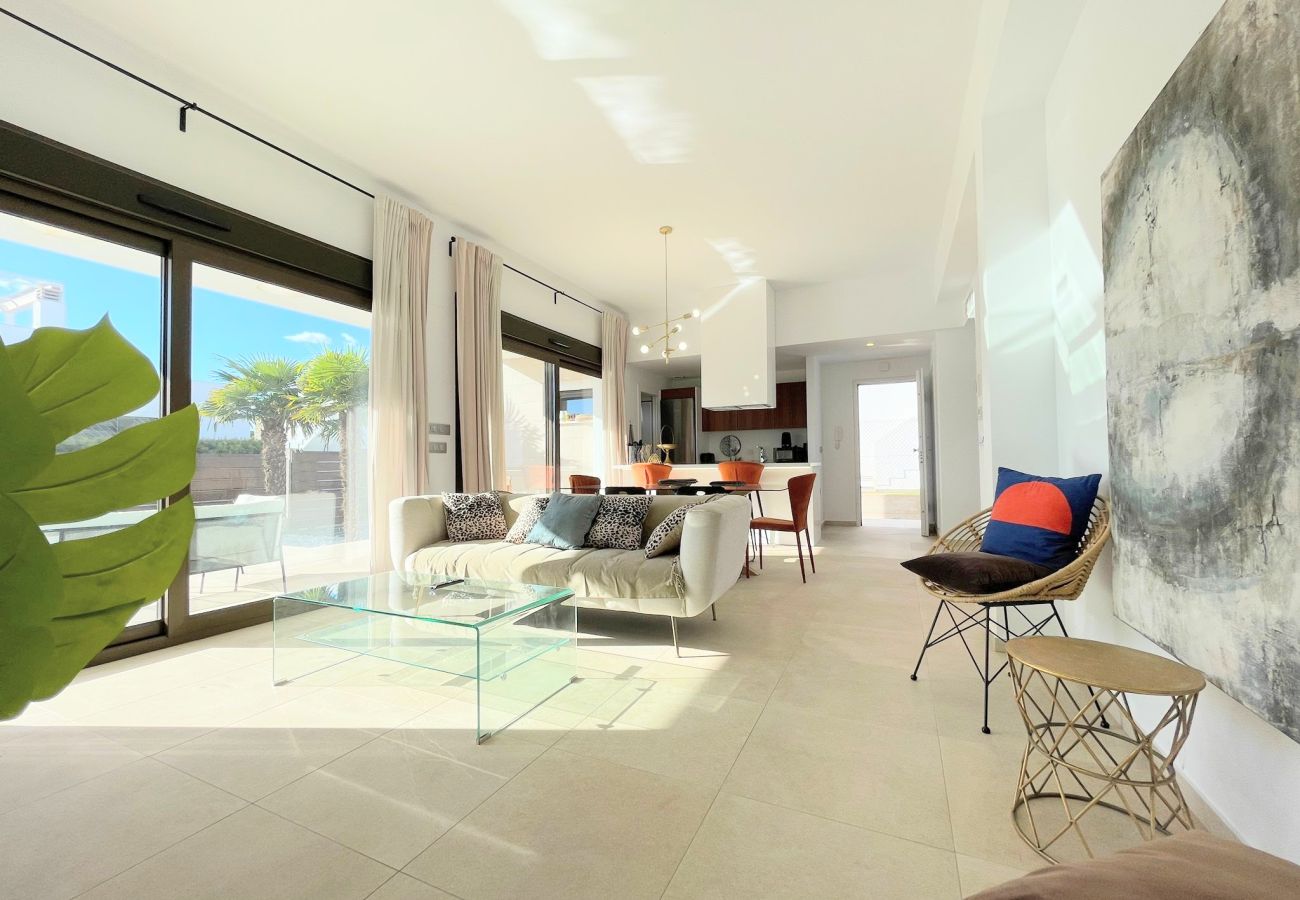 Villa in Orihuela Costa - RESERVED! Villa for Sale in Vistabella Golf