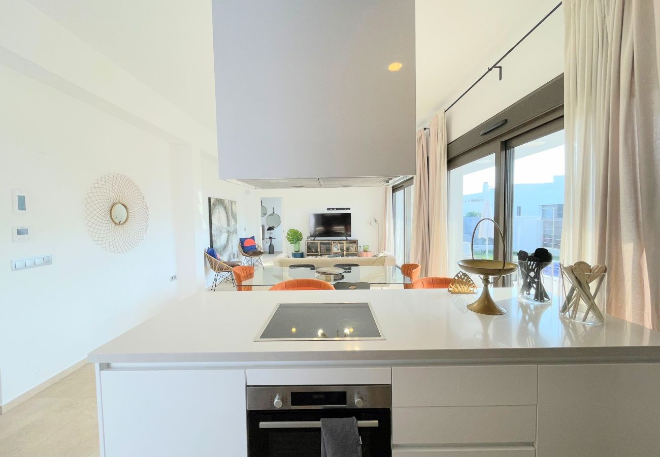 Villa in Orihuela Costa - RESERVED! Villa for Sale in Vistabella Golf