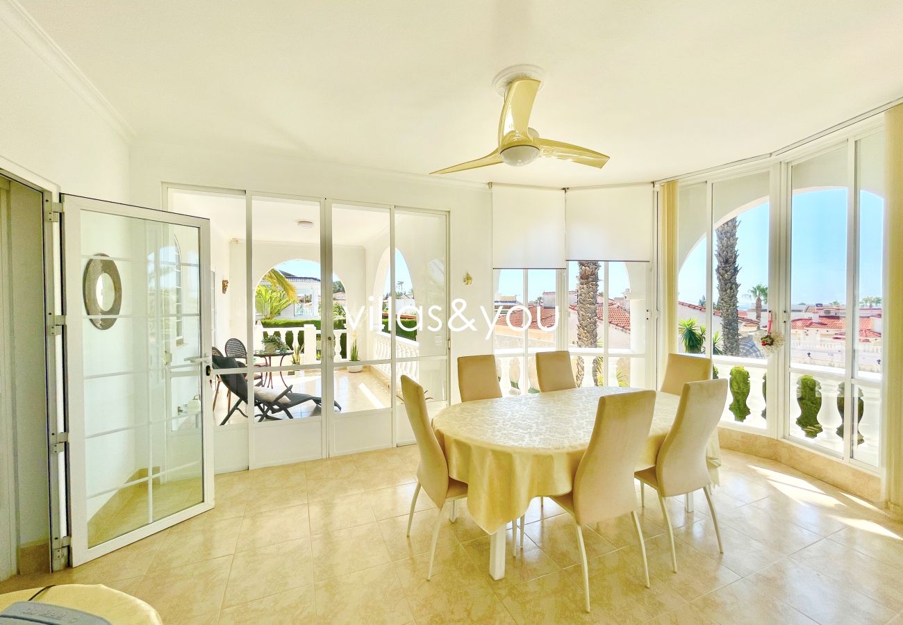 Villa in Ciudad Quesada - Große Villa zum Verkauf in Ciudad Quesada (Ref. Azul)