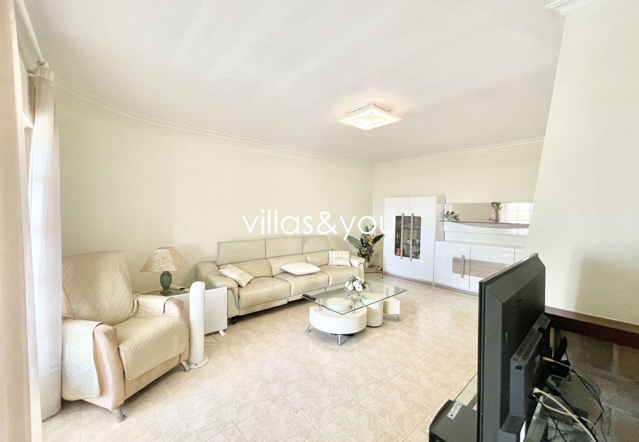 Villa in Ciudad Quesada - Große Villa zum Verkauf in Ciudad Quesada (Ref. Azul)