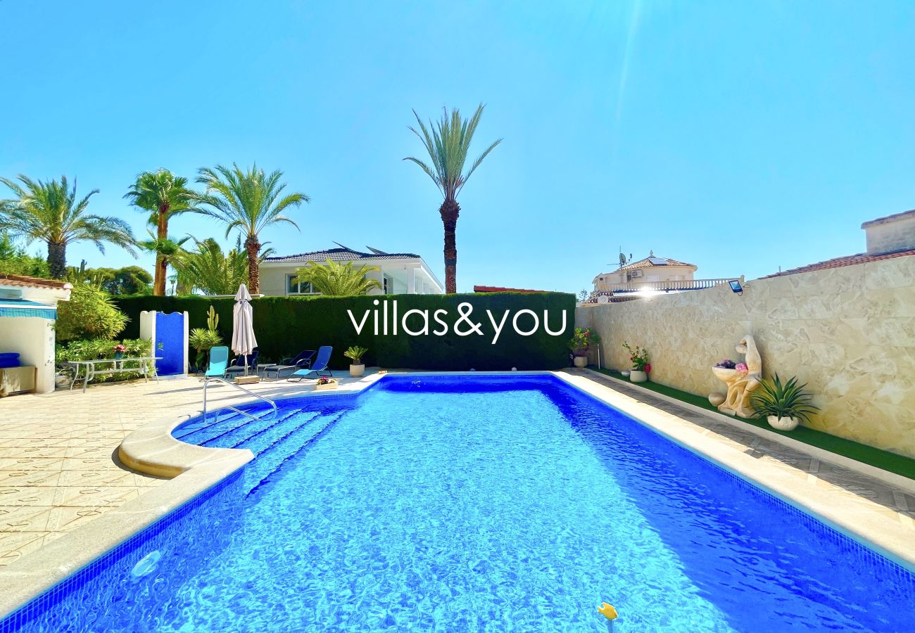 Villa in Ciudad Quesada - Große Villa zum Verkauf in Ciudad Quesada (Ref. Azul)