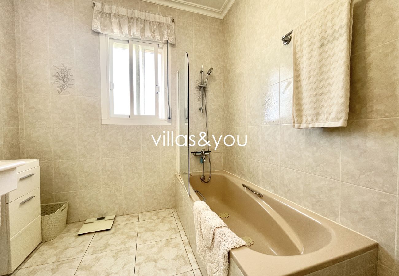 Villa in Ciudad Quesada - Große Villa zum Verkauf in Ciudad Quesada (Ref. Azul)