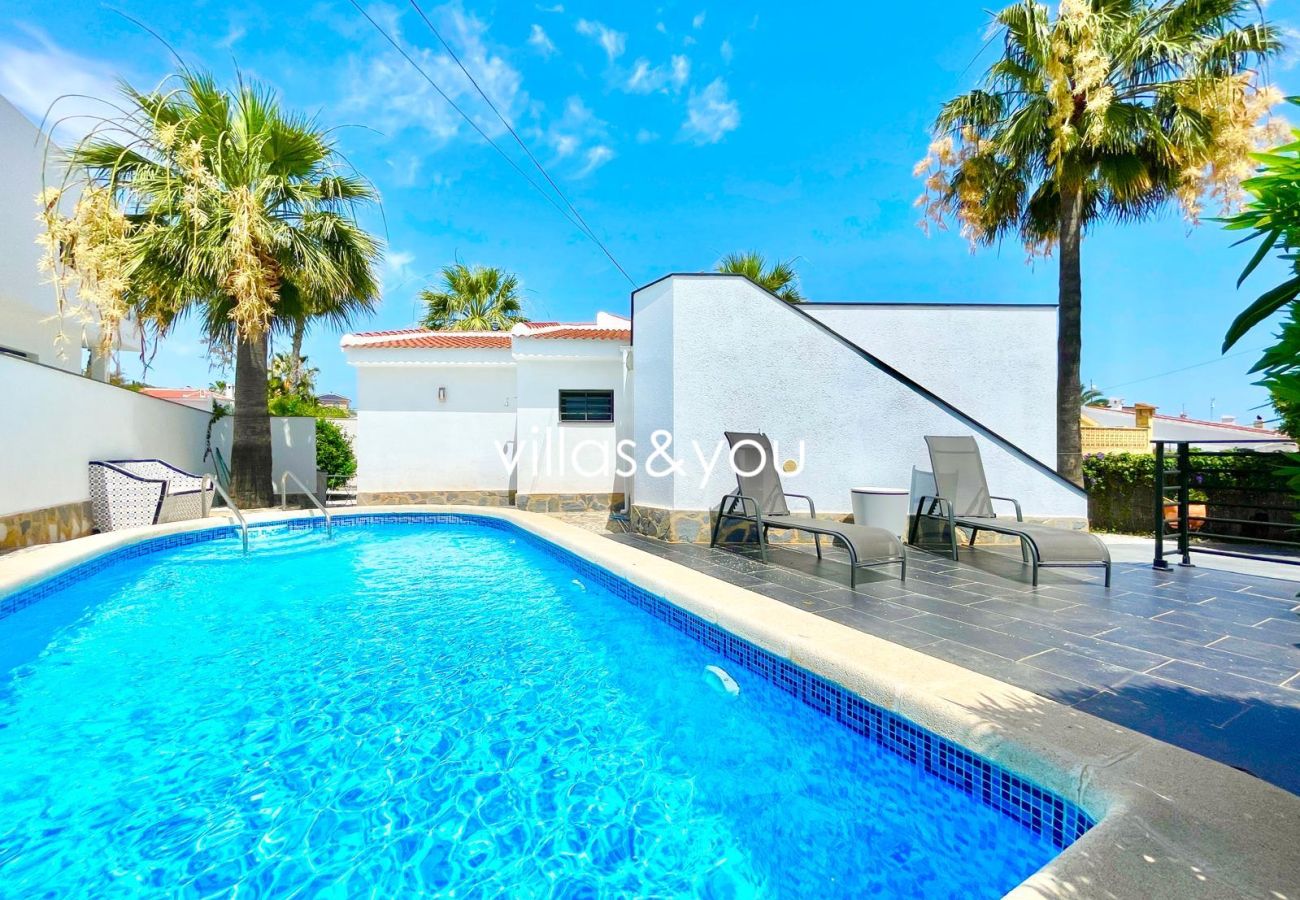 Villa in Ciudad Quesada - Villa Limon Ciudad Quesada by Villas&You