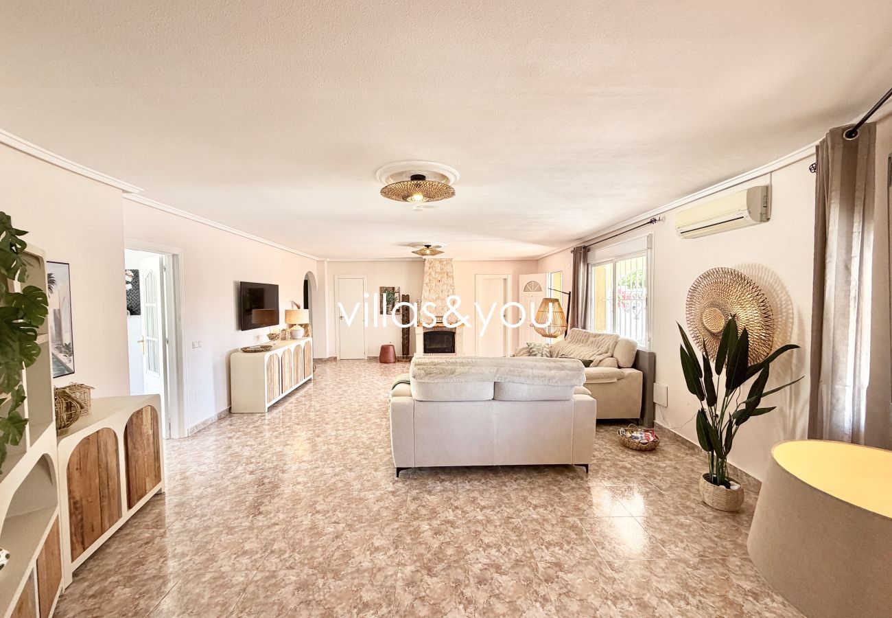 Villa in Ciudad Quesada - Villa Palmera Ciudad Quesada by Villas&You