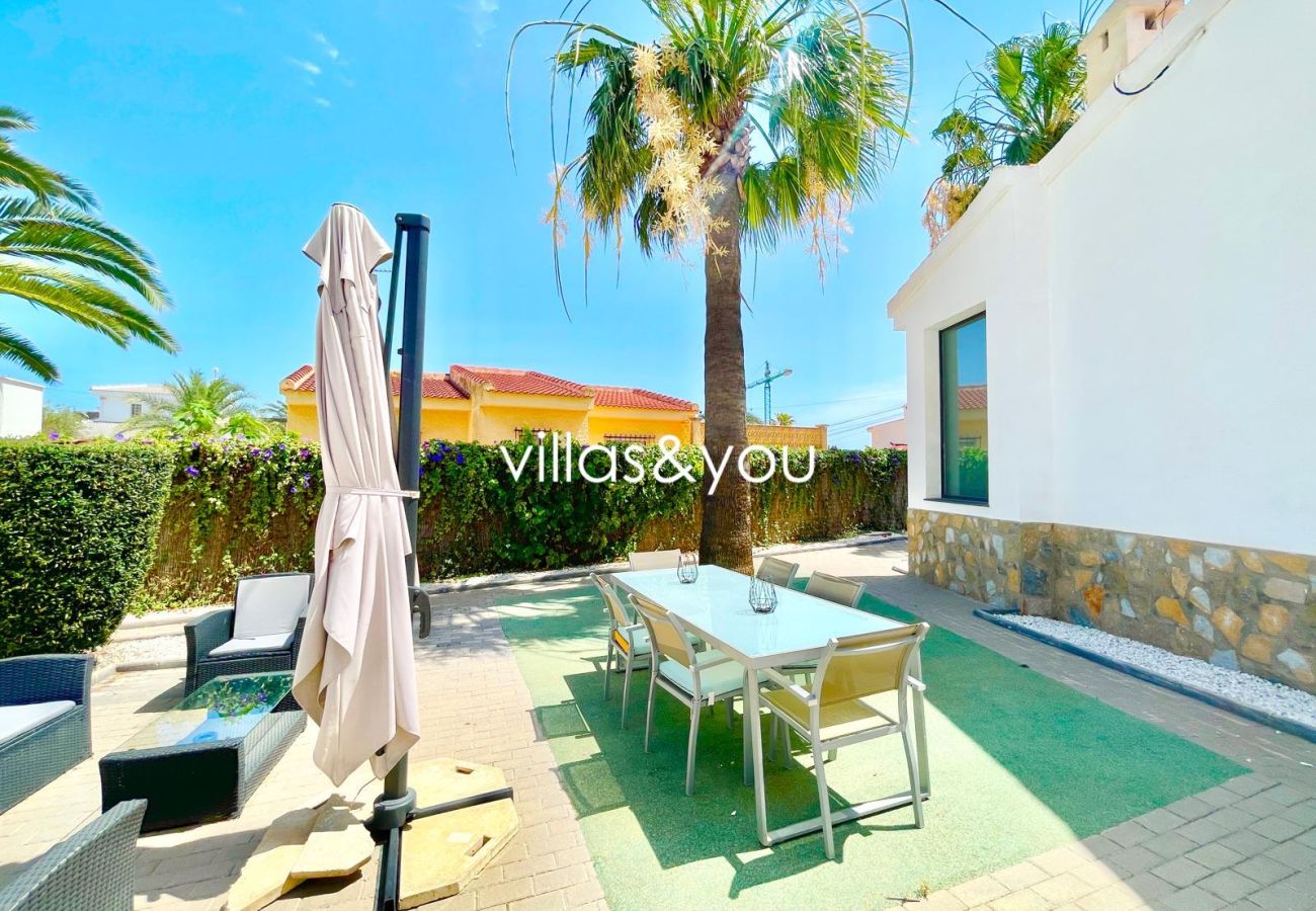 Villa in Ciudad Quesada - Villa Limon Ciudad Quesada by Villas&You