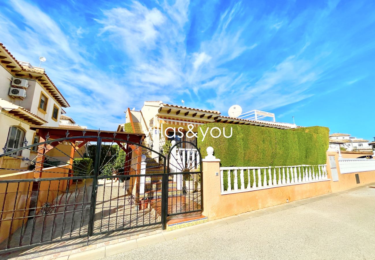 Huis in Orihuela Costa - Playa Golf by Villas&You