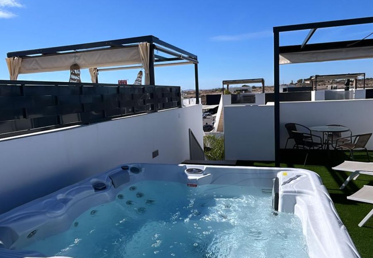 Villa in Ciudad Quesada - Villa Marabu Lagoon Ciudad Quesada by Villas&You