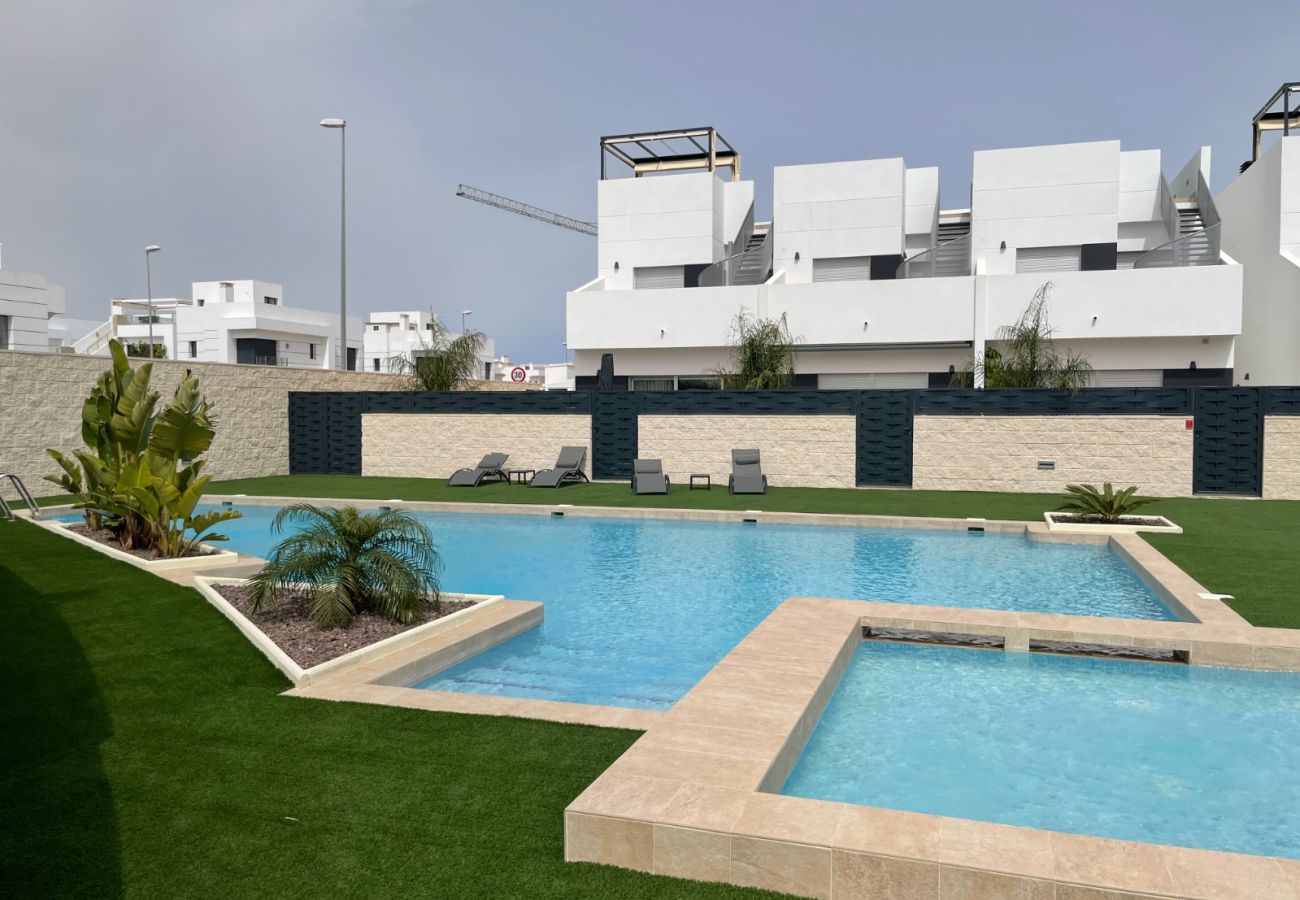 Villa in Ciudad Quesada - Villa Marabu Lagoon Ciudad Quesada by Villas&You