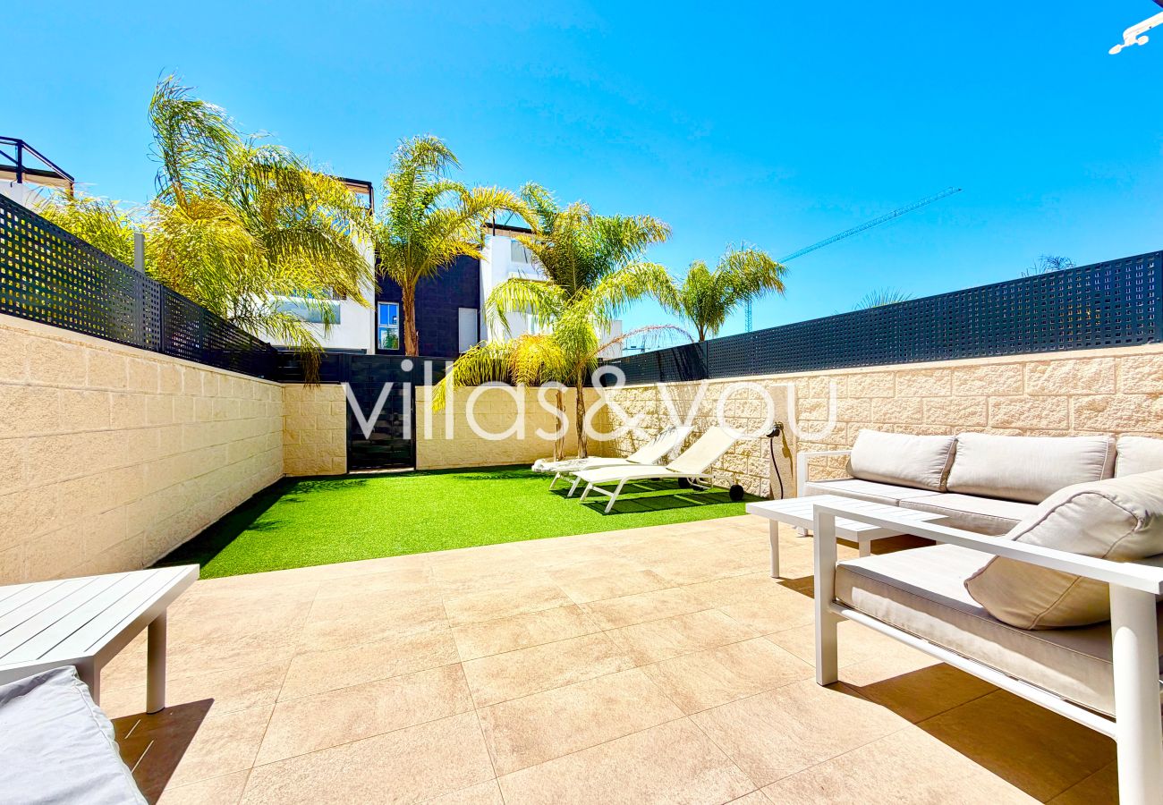 Villa in Ciudad Quesada - Villa Marabu Lagoon Private Jacuzzi by Villas&You