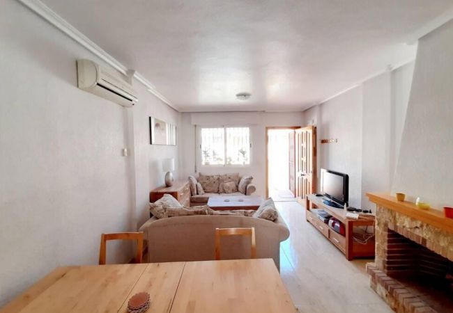 Herenhuis in Orihuela Costa - Amapolas | Long Term Winter Rental in La Florida