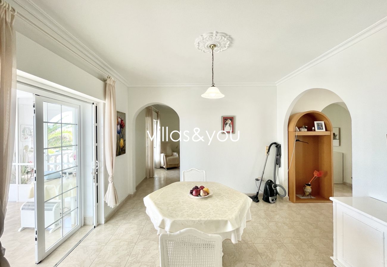 Villa in Ciudad Quesada - Grote villa te koop in Ciudad Quesada (Ref. Azul)