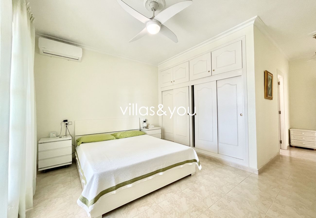 Villa in Ciudad Quesada - Grote villa te koop in Ciudad Quesada (Ref. Azul)