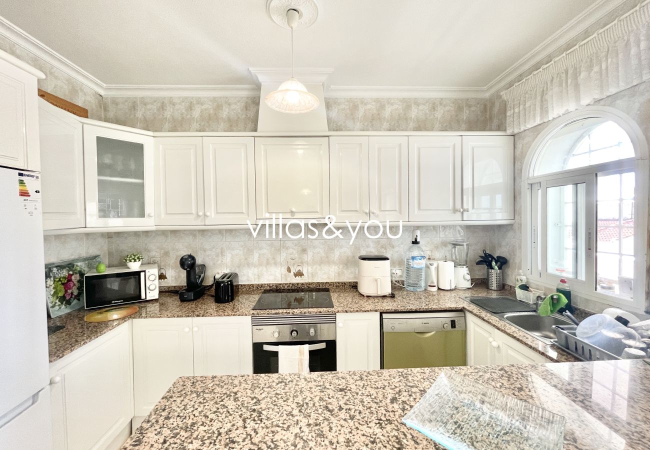 Villa in Ciudad Quesada - Grote villa te koop in Ciudad Quesada (Ref. Azul)