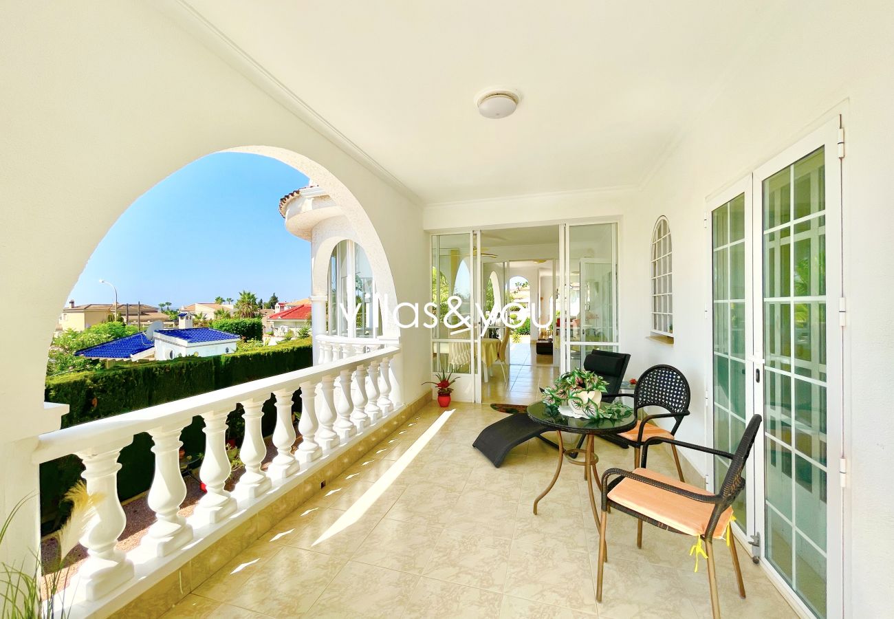 Villa in Ciudad Quesada - Grote villa te koop in Ciudad Quesada (Ref. Azul)
