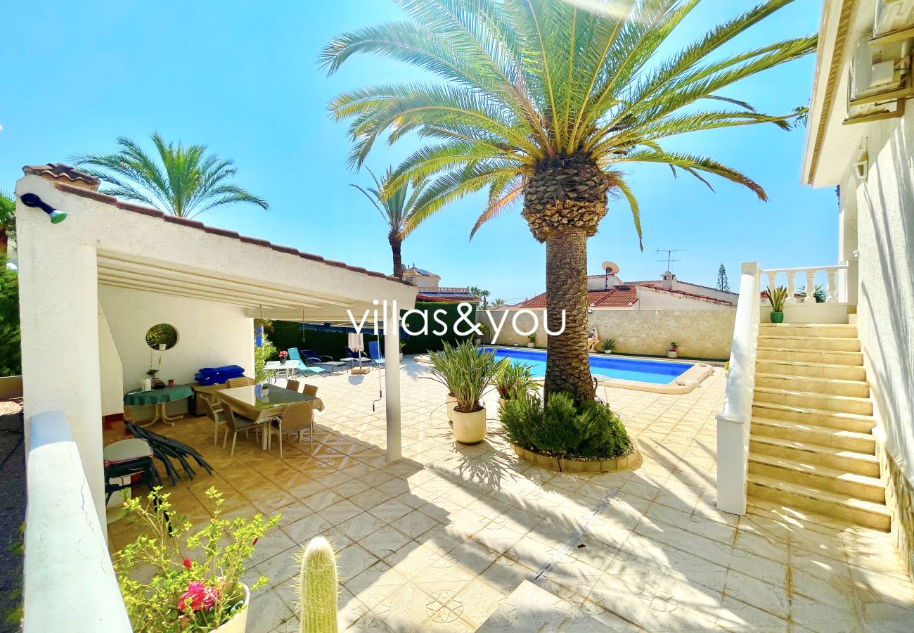 Villa in Ciudad Quesada - Grote villa te koop in Ciudad Quesada (Ref. Azul)