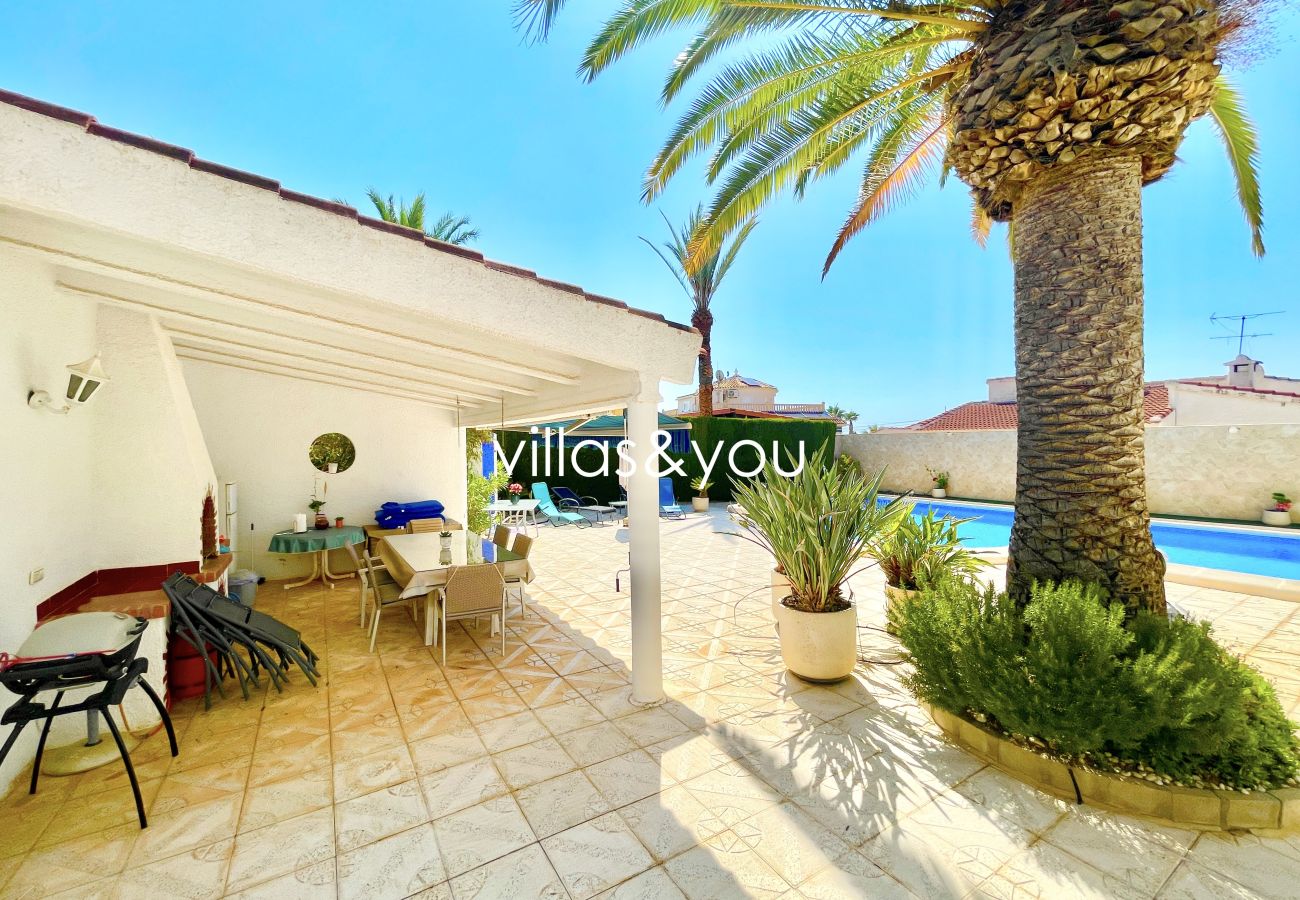 Villa in Ciudad Quesada - Grote villa te koop in Ciudad Quesada (Ref. Azul)