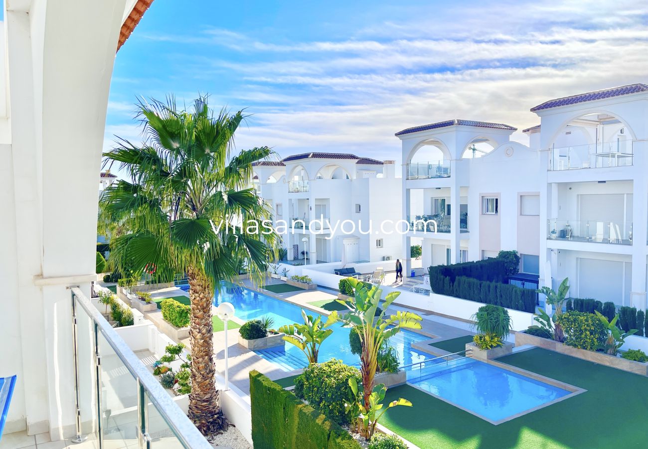 Villa in Ciudad Quesada - Halfvrijstaande villa te koop in Ciudad Quesada (Ref: Villa Allegra)