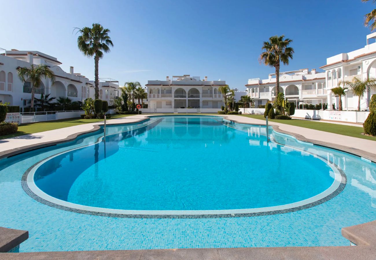 Villa in Ciudad Quesada - Halfvrijstaande villa te koop in Ciudad Quesada (Ref: Villa Allegra)