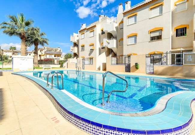 Apartamento en Torrevieja - RENTED! Marejadilla | Long Term Rental in Punta Pr