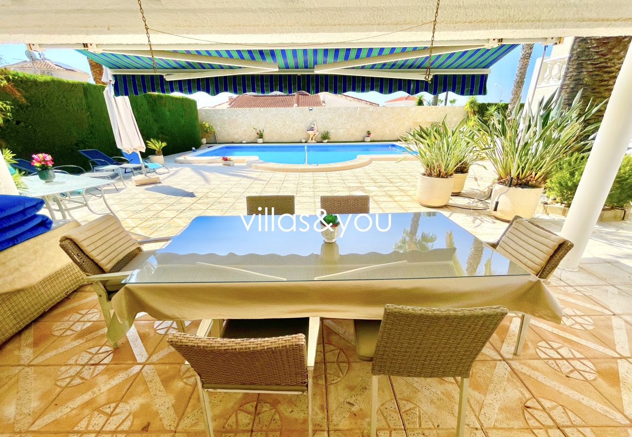 Villa en Ciudad Quesada - Gran Chalet en Venta en Ciudad Quesada (Ref. Azul)