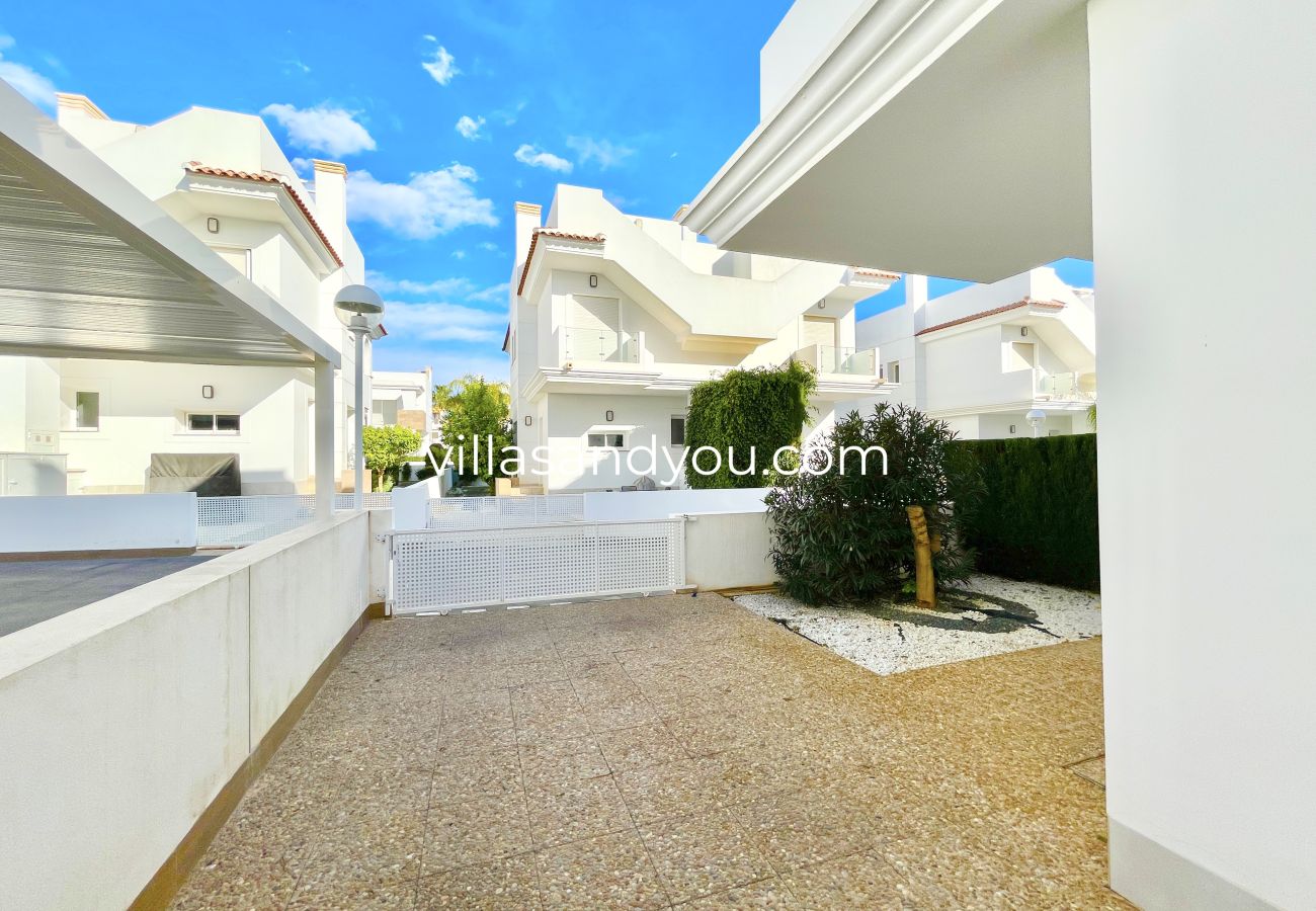Villa en Ciudad Quesada - Villa adosada en venta en Ciudad Quesada (Ref: Villa Allegra)