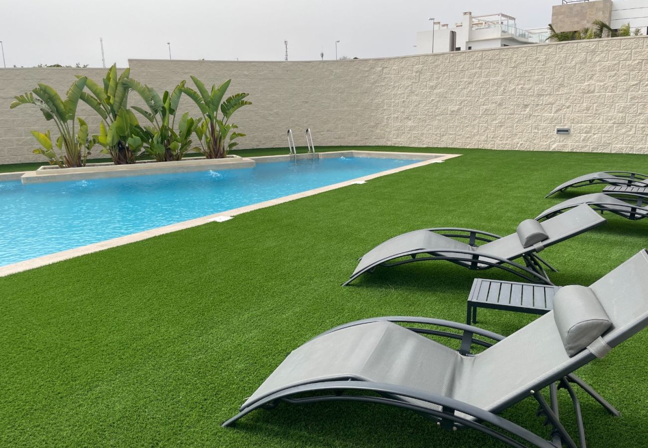 Villa à Ciudad Quesada - Villa Marabu Lagoon Ciudad Quesada by Villas&You
