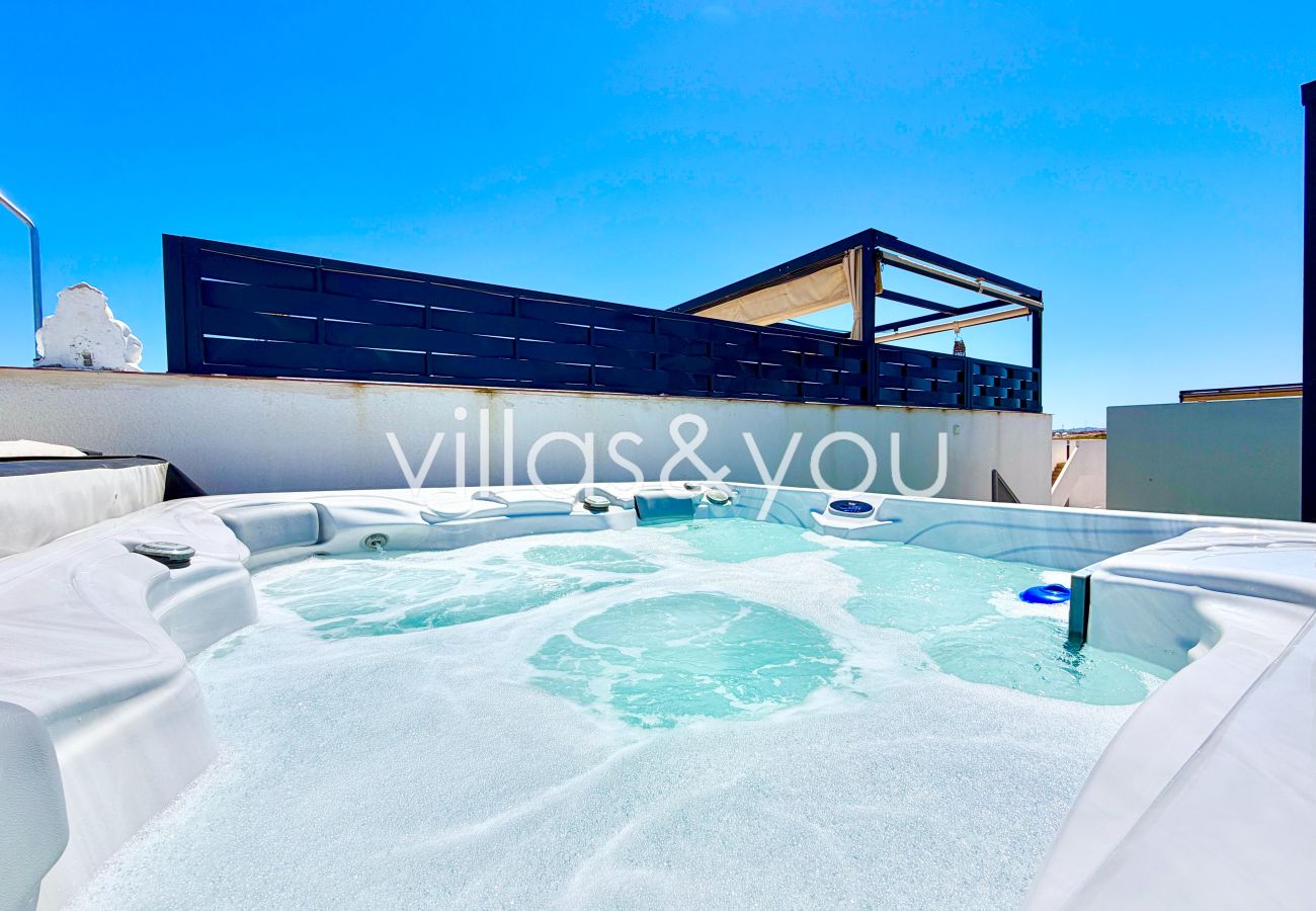 Villa à Ciudad Quesada - Villa Marabu Lagoon Private Jacuzzi by Villas&You