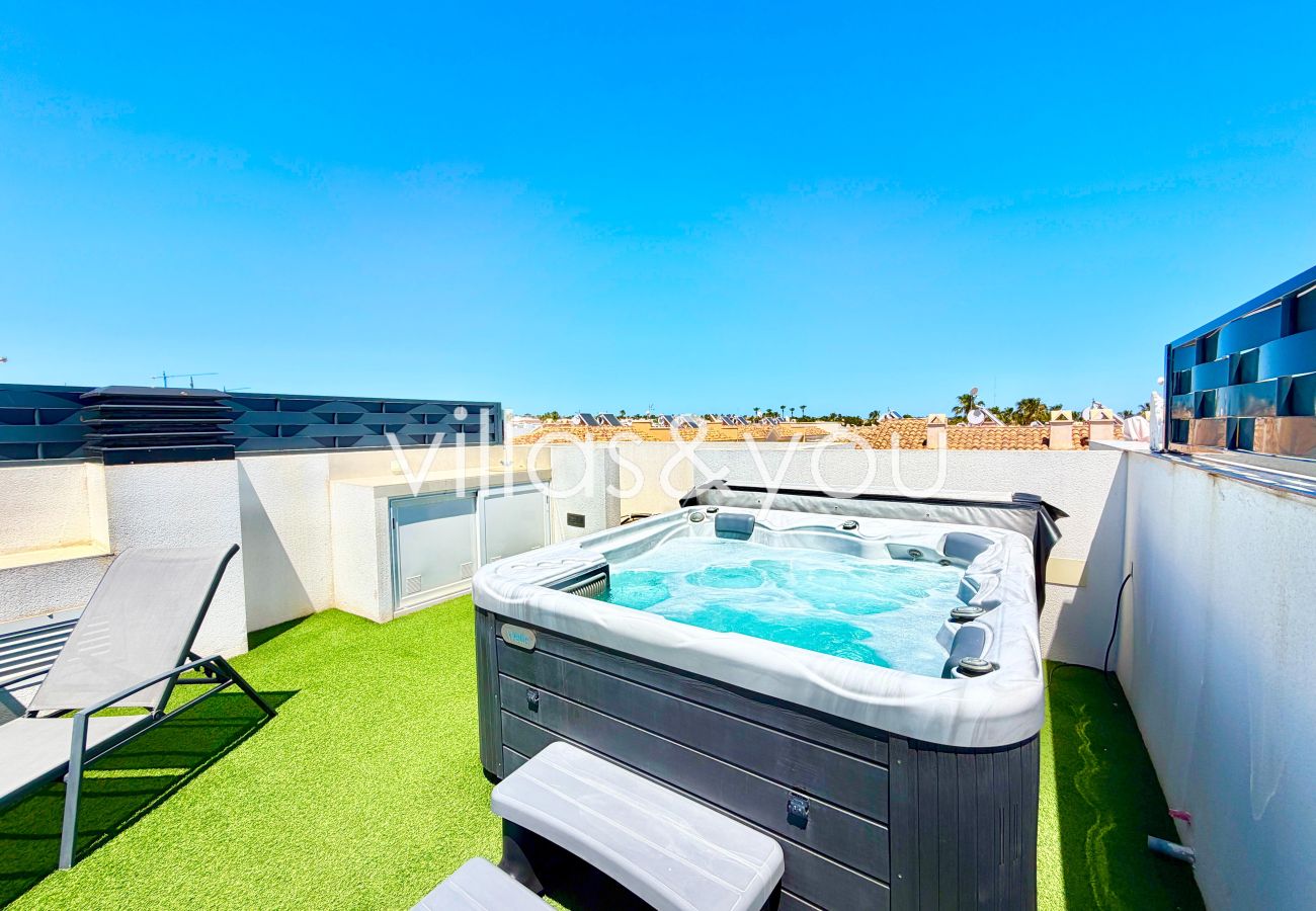 Villa à Ciudad Quesada - Villa Marabu Lagoon Private Jacuzzi by Villas&You