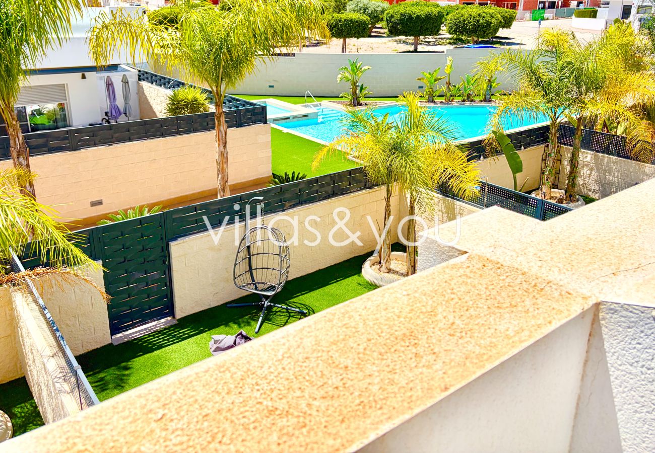 Villa à Ciudad Quesada - Villa Marabu Lagoon Private Jacuzzi by Villas&You