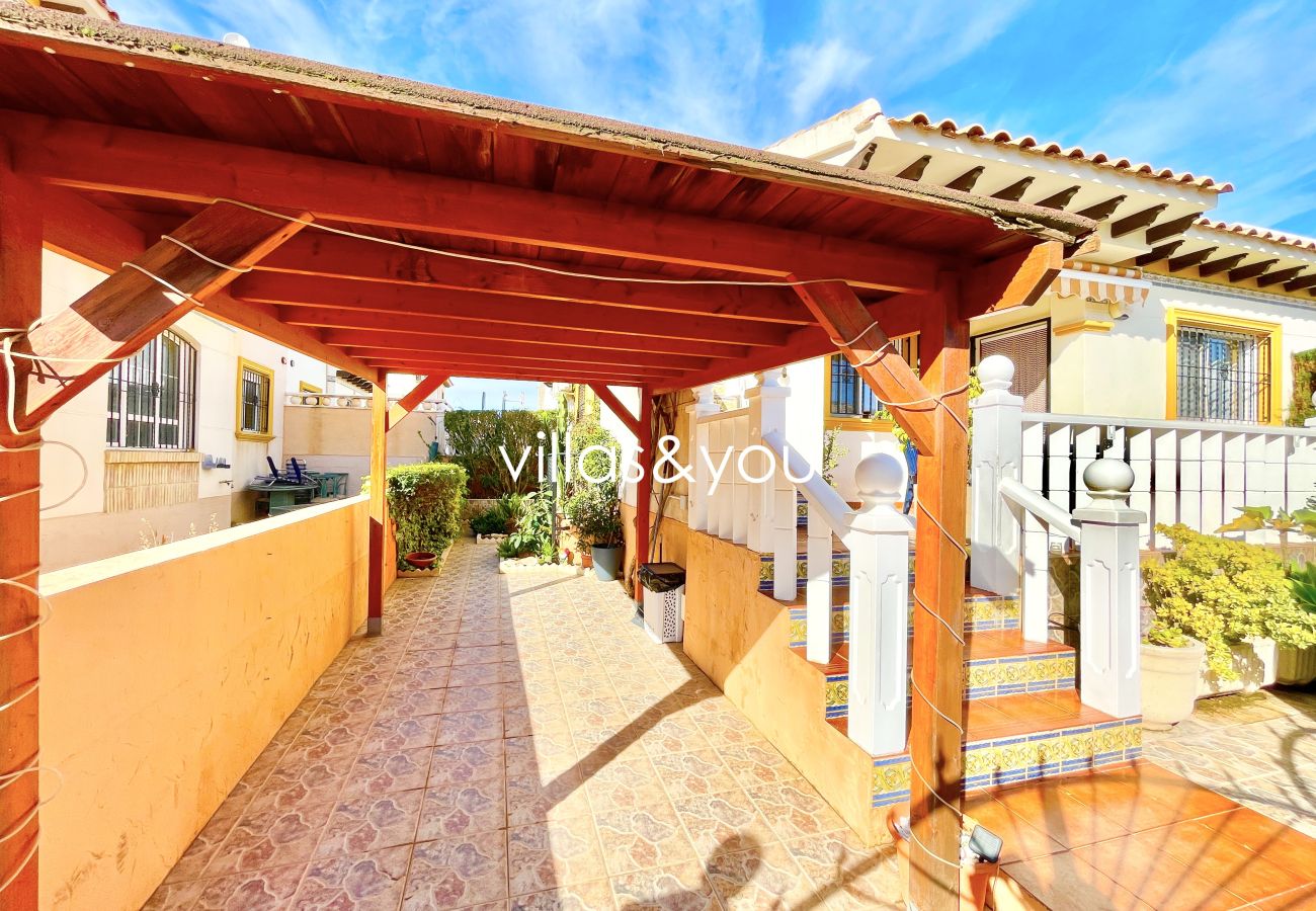 Maison à Orihuela Costa - Playa Golf 57