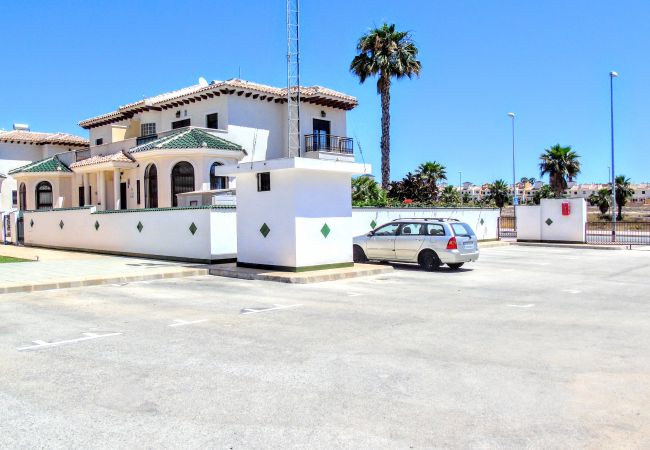 Townhouse in Ciudad Quesada - Maribel 26 | Long Term Winter Rental in Quesada