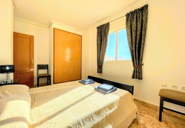 Apartment in Torrevieja - RENTED! Playa Acequion | Long Term Rental in Torre