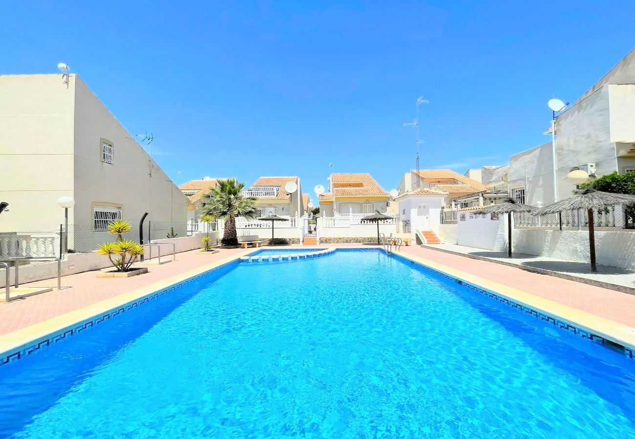 Villa in Ciudad Quesada - Villa Oasis Ciudad Quesada by Villas&You