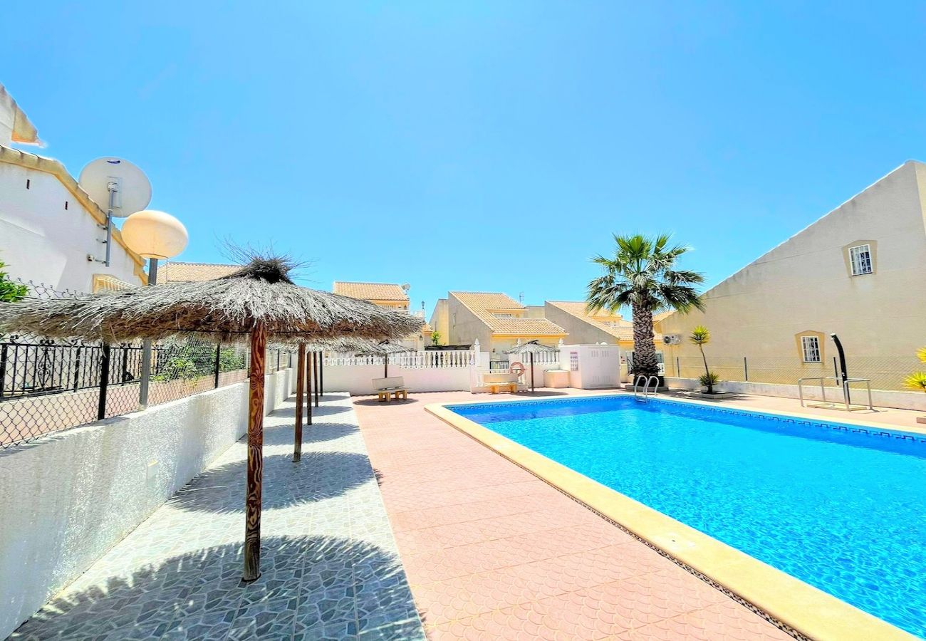 Villa in Ciudad Quesada - Villa Oasis Ciudad Quesada by Villas&You