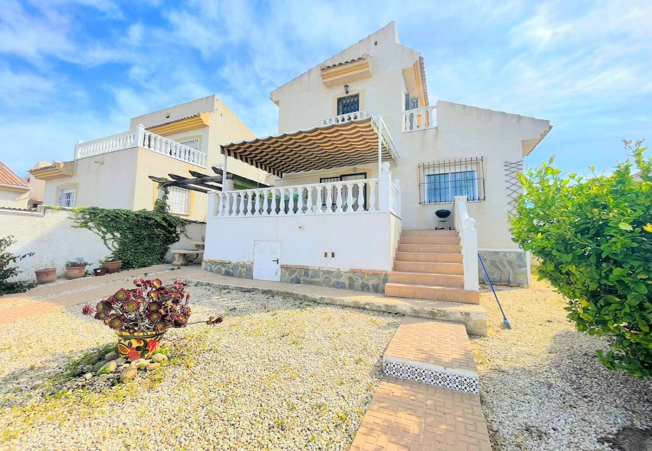 Villa in Ciudad Quesada - Villa Oasis Ciudad Quesada by Villas&You