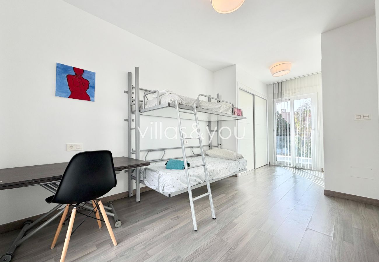 Villa in Gran Alacant - Villa Bambu Gran Alacant by Villas&You