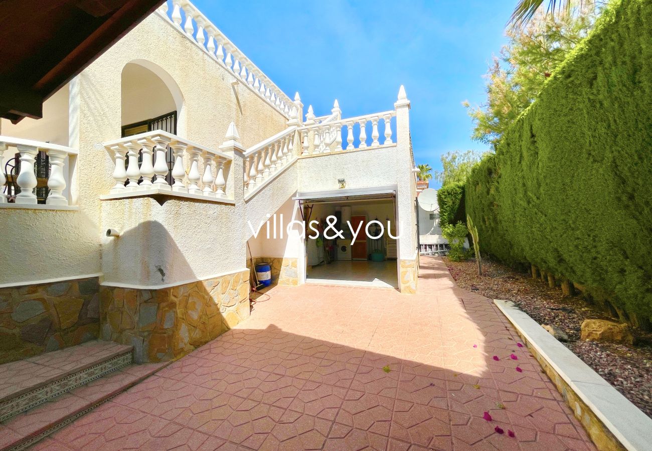 Villa in Ciudad Quesada - Villa Rosas Ciudad Quesada by Villas&You