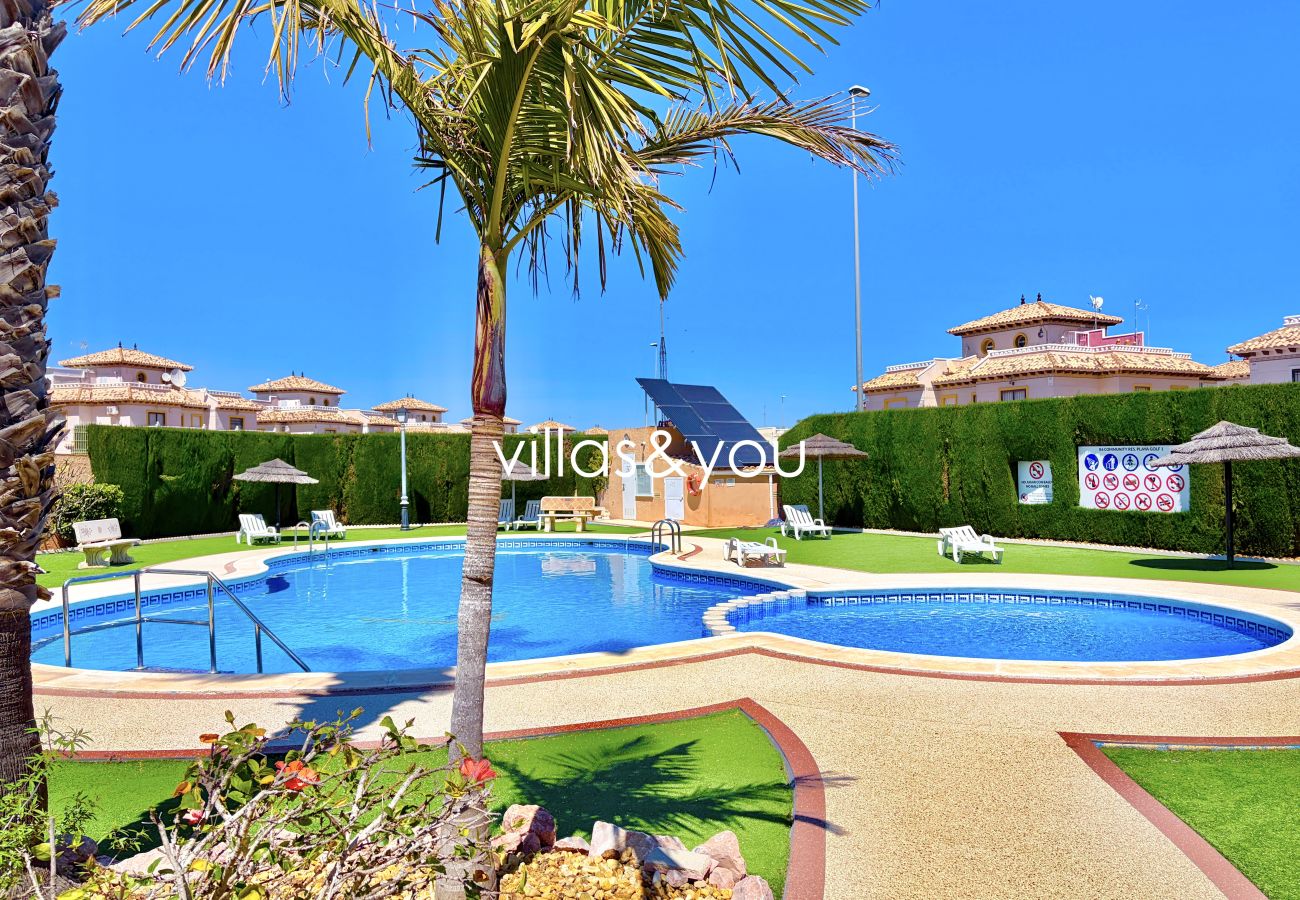 House in Orihuela Costa - Casa Playa Golf by Villas&You