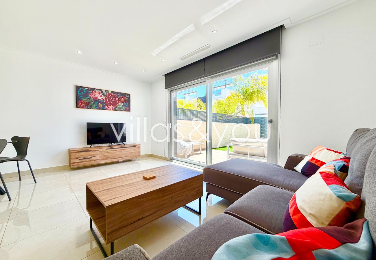 Villa in Ciudad Quesada - Villa Marabu Lagoon Private Jacuzzi by Villas&You