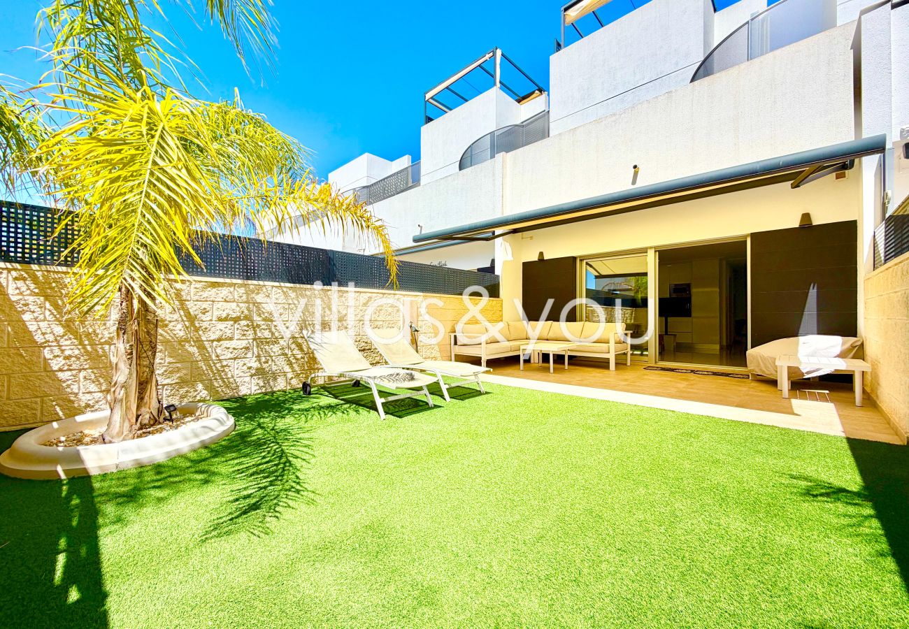 Villa in Ciudad Quesada - Villa Marabu Lagoon Private Jacuzzi by Villas&You