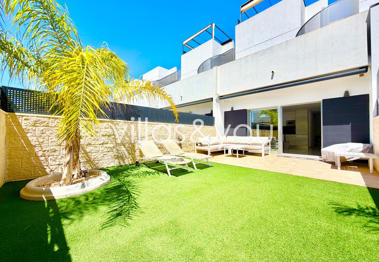 Villa in Ciudad Quesada - Villa Marabu Lagoon Private Jacuzzi by Villas&You