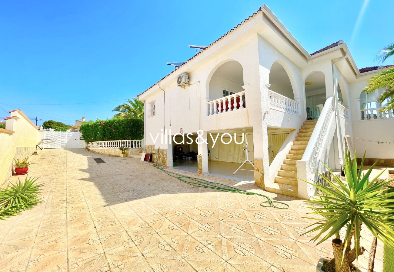 Villa/Dettached house in Ciudad Quesada - Large Villa for Sale in Ciudad Quesada (Ref. Azul) 