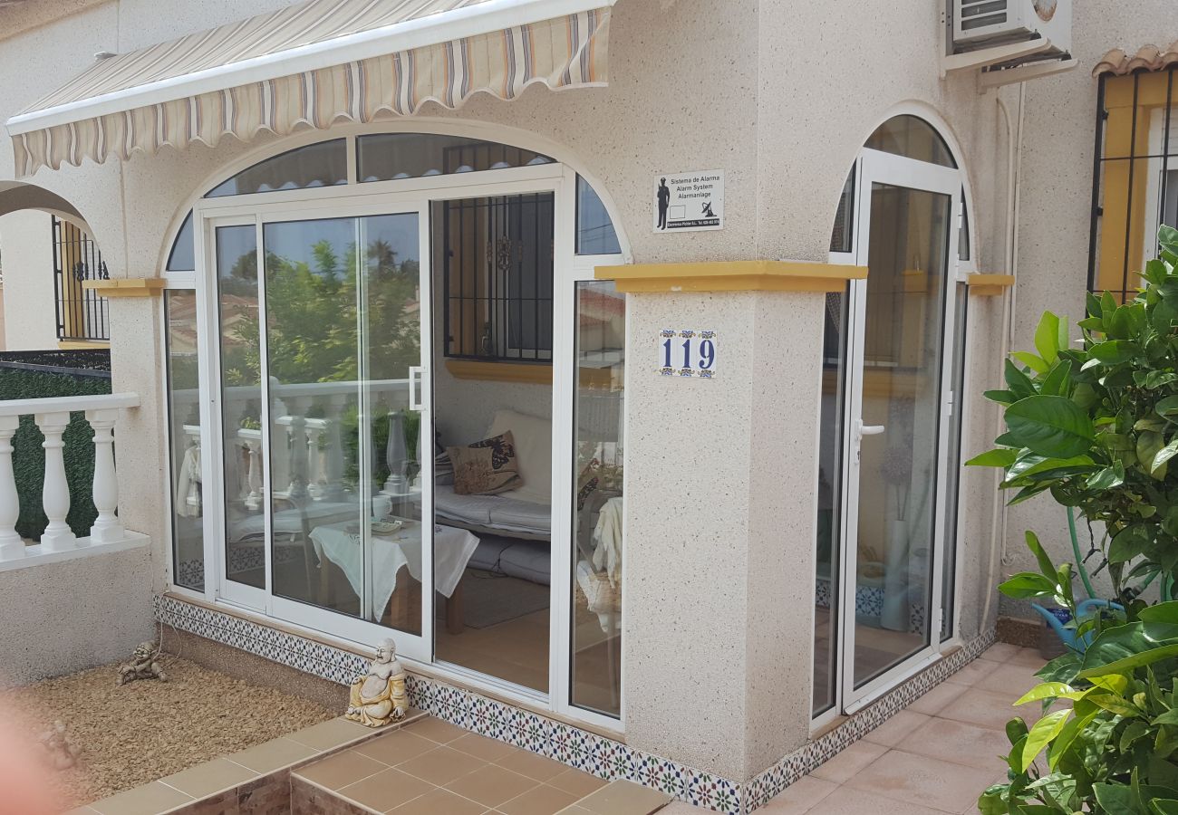 Terraced House in San Fulgencio - Quad villa for sale in Urb. La Marina with communal pool