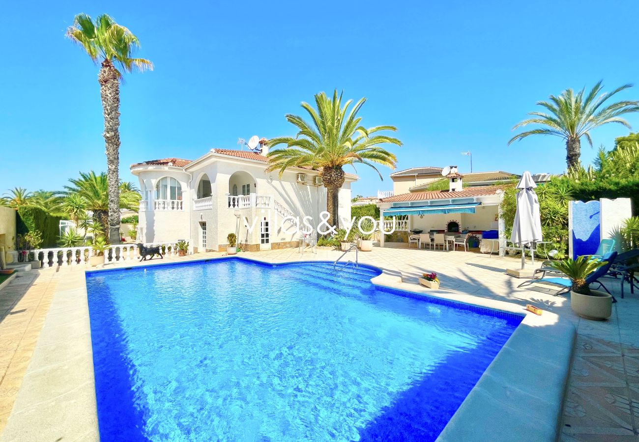 Hus i Ciudad Quesada - Stor villa till salu i Ciudad Quesada (ref. Azul)