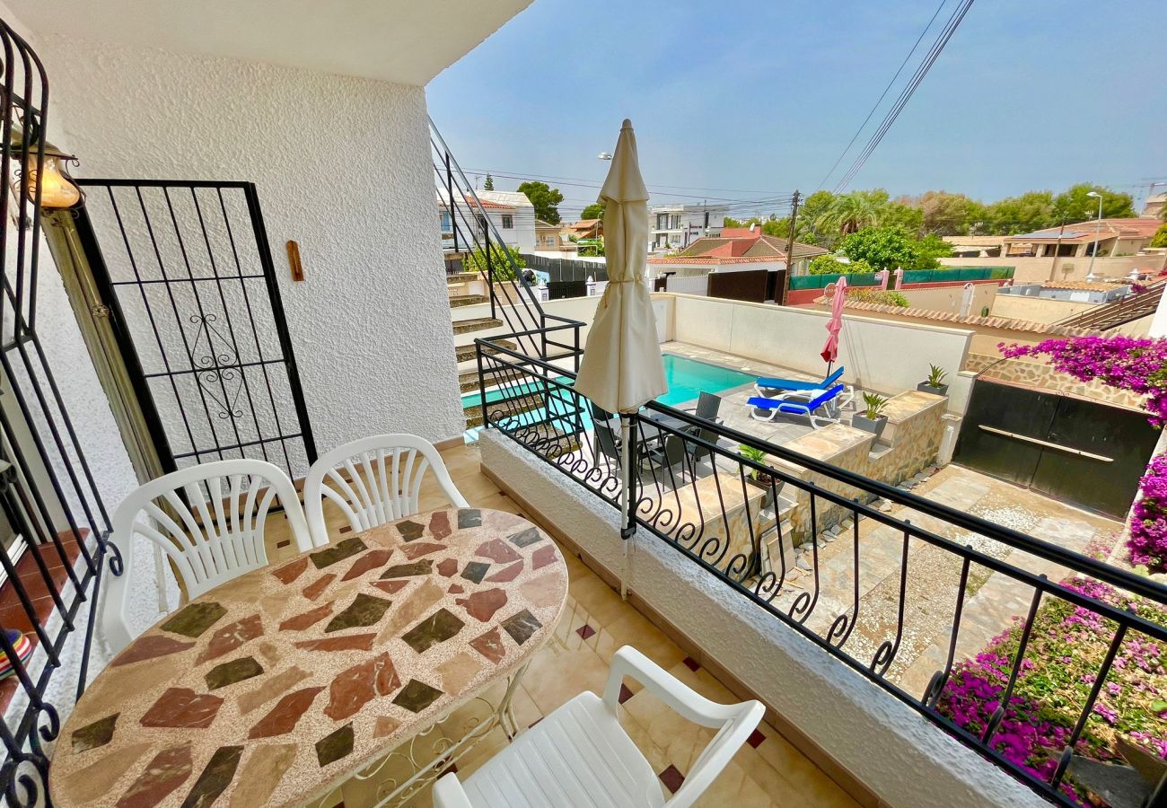 Villa i Torrevieja - Villa Balcones | Långsiktig vinteruthyrning i Los Balcones, Torrevieja