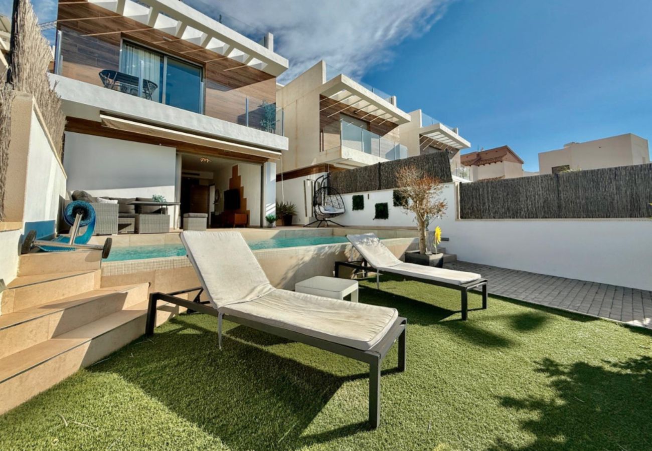 Villa i Orihuela Costa - Villa Villamartin Paradise | Långtidsuthyrning på vintern i Orihuela Costa