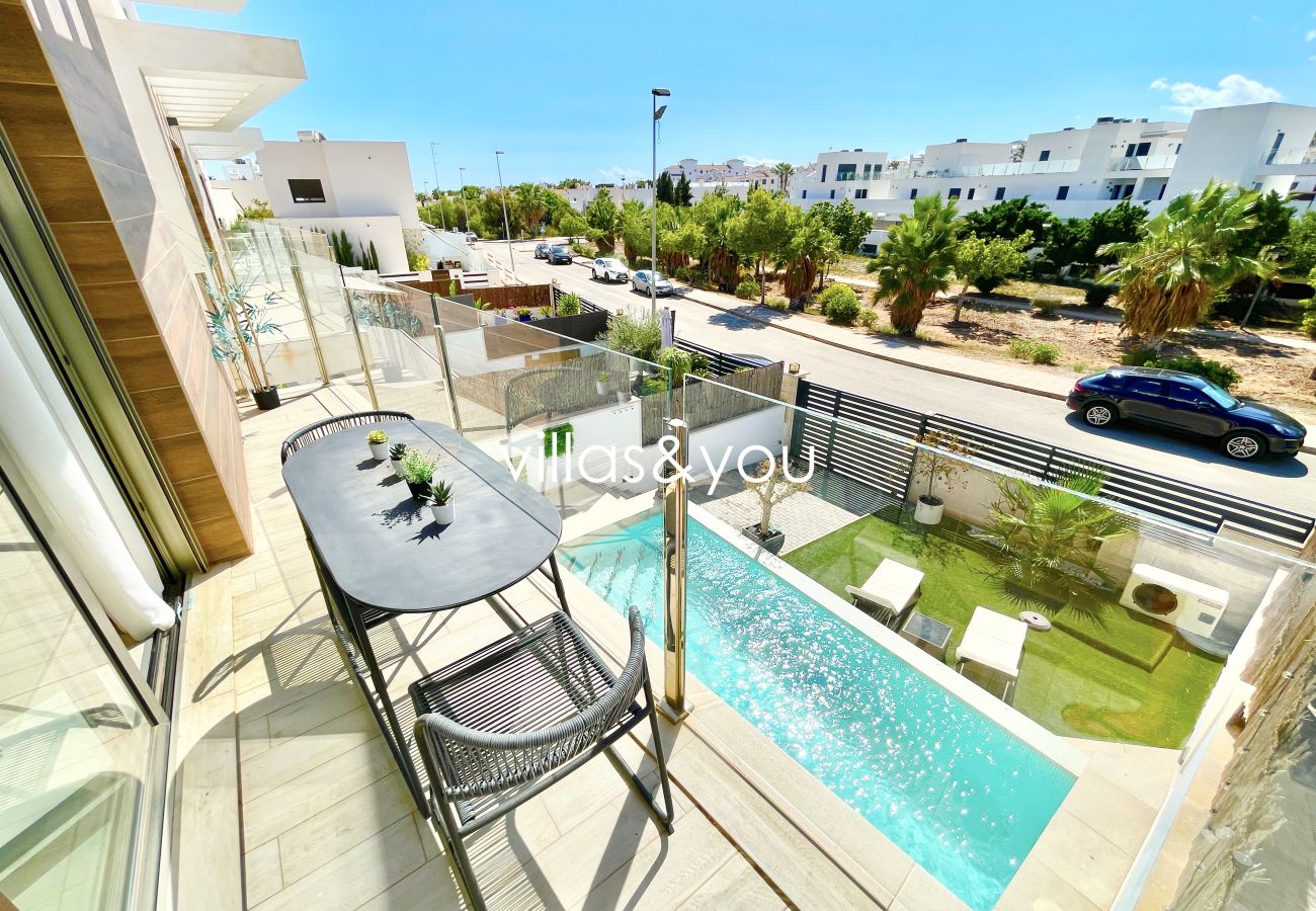 Villa i Orihuela Costa - Villa Villamartin Paradise | Långtidsuthyrning på vintern i Orihuela Costa